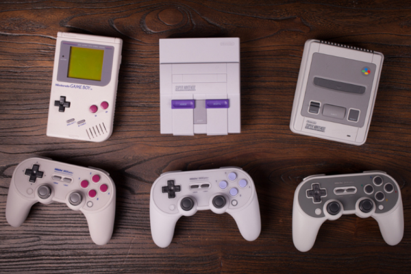 8BitDo: Neue Controller im Nintendo-Retro-Design