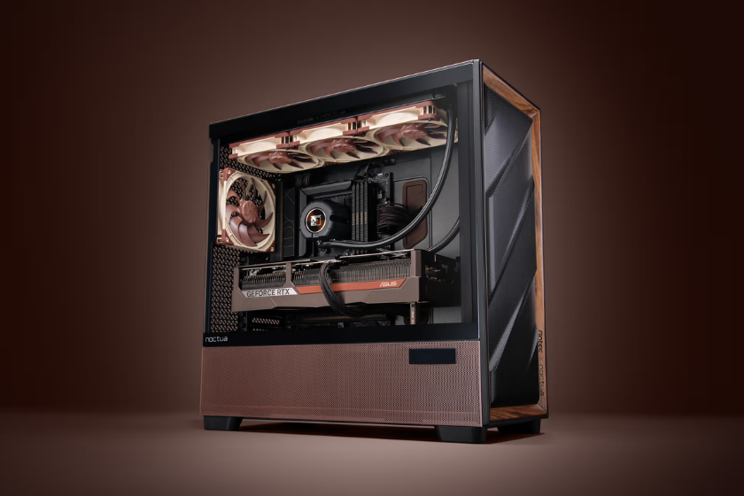 Gaming-PC mit Noctua-AiO-Wasserkühlung in einem schwarzen Gehäuse. Sichtbar sind der Radiator mit mehreren Lüftern, der CPU-Kühlblock und die verbaute Grafikkarte.